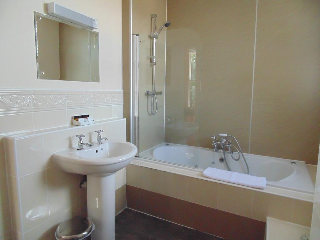 Mini-hôtel Cedar 3*